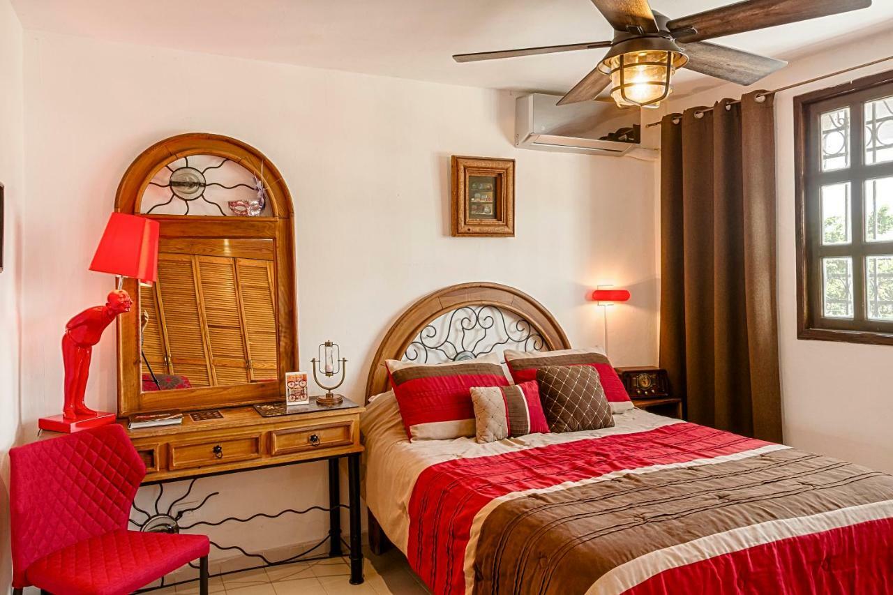 Bed and Breakfast Casa Blanca Boutique & Organic Канкун Екстер'єр фото